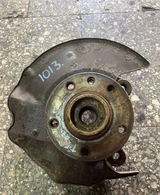 Volkswagen Transporter - Caravelle T5 Front wheel hub