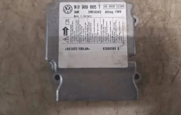 Skoda Octavia Mk2 (1Z) Airbag control unit/module 1K0909605T