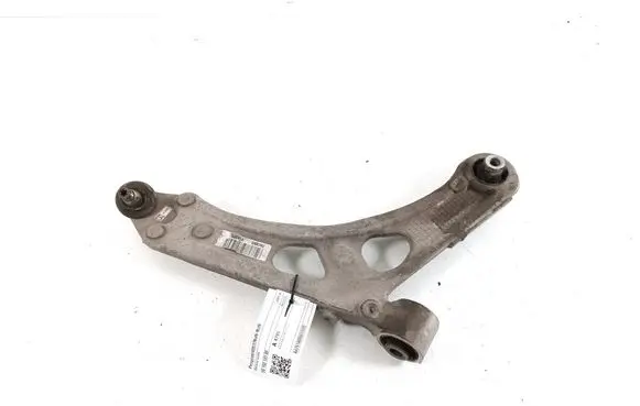 Peugeot 408 P54 Front lower control arm/wishbone 9815014380
