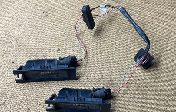 Opel Insignia A Tailgate opening switch 13422269 1325193