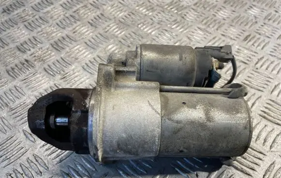 KIA Carens II Starter motor