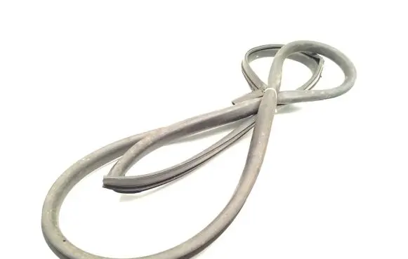 Mini One - Cooper R57 Front door rubber seal 
