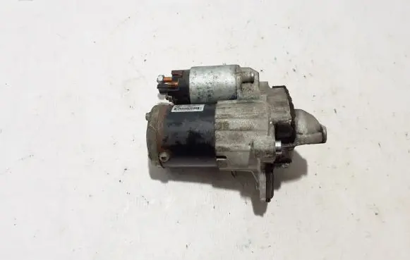 Nissan Qashqai Starter motor 233006867R