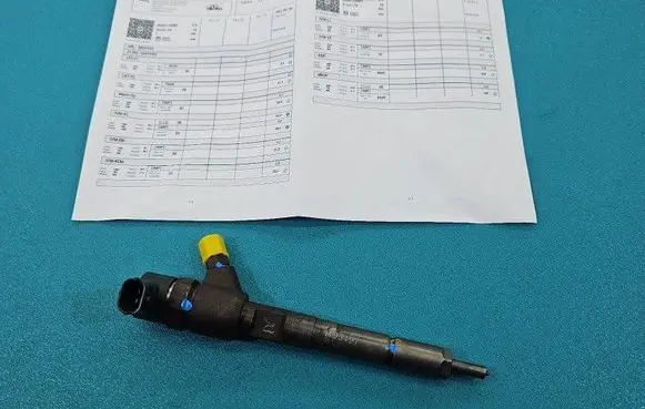 Fuel injector