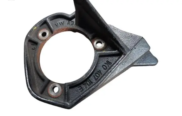 Volkswagen Touran I Driveshaft support bearing bracket 1K0407104E