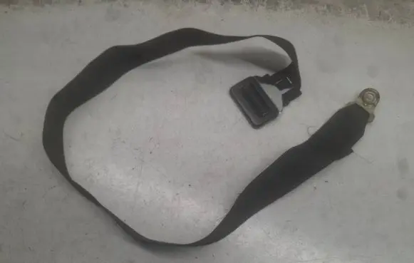 BMW 3 E36 Middle seatbelt (rear) 1977416 0436072 0542202