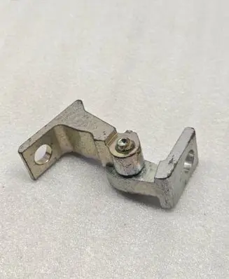 Volkswagen Amarok Front door upper hinge 8K0831402D A04657