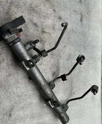 Audi A5 8T 8F Fuel main line pipe 057130764F