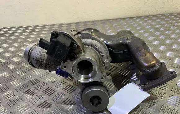 Volvo V40 Turbo 16461015063A 31441692