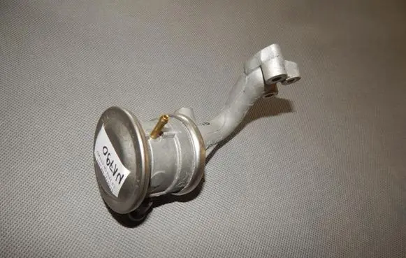 Audi Q7 4M EGR valve 06E131102H