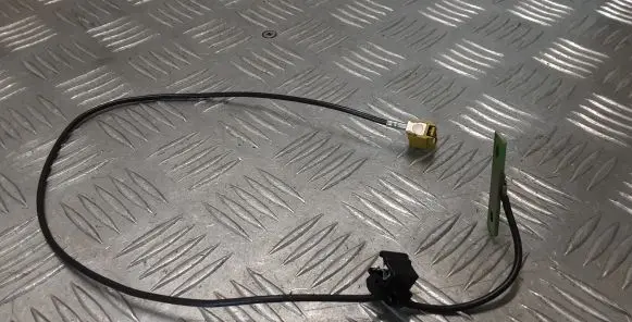 Mercedes-Benz Vito Viano W639 Radio antenna 