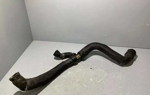 Volvo XC60 Engine coolant pipe/hose 31338497