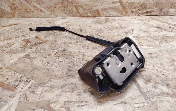 Maserati Quattroporte Rear door lock B792