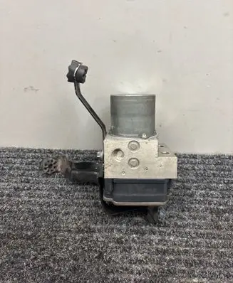 BMW X5 F15 ABS Pump 6884734 DKC9F15ACC 6884733