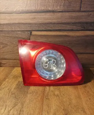 Volkswagen PASSAT B6 Rear/tail lights