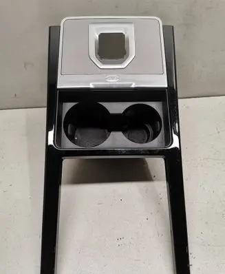 Cup holder front