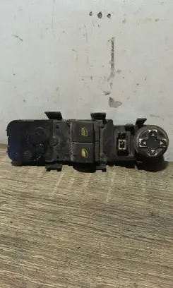 Peugeot 207 Electric window control switch