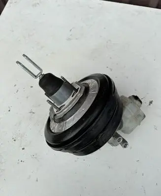 Land Rover Discovery Sport Brake booster 32482907