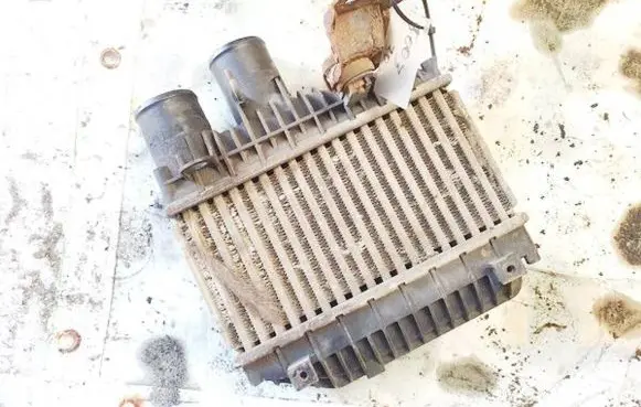 Toyota Avensis T250 Intercooler radiator 873067d 0g010