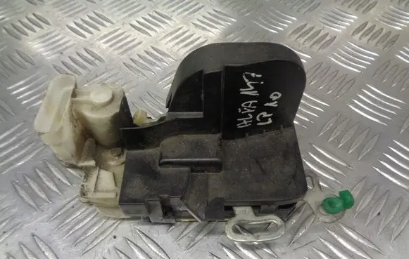 Alfa Romeo 147 Front door lock