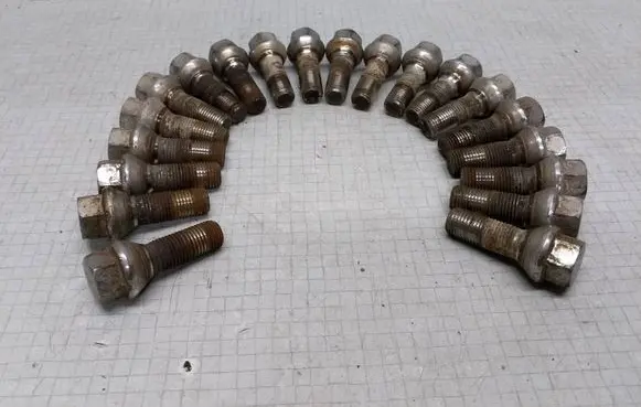 Volvo S60 Nuts/bolts 