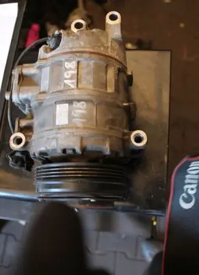 Seat Toledo I (1L) Air conditioning (A/C) compressor (pump) 820803