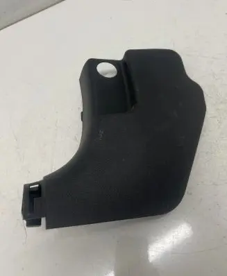 Foot area side trim
