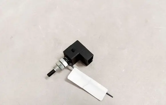 KIA Ceed Brake pedal sensor switch