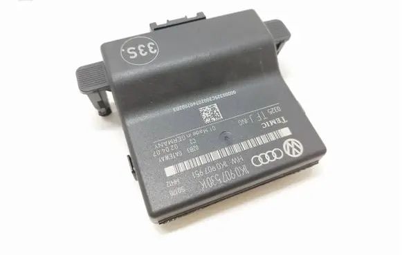 Audi A3 S3 8P Gateway control module 1K0907530K 1K0907951