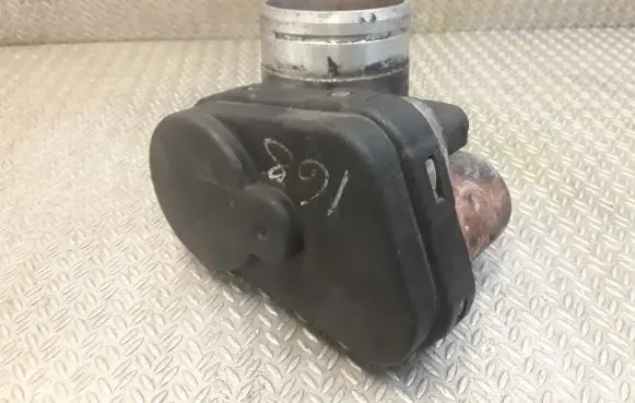 Mercedes-Benz A W168 Throttle valve 1661410125 A1661410125