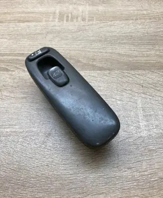 Volvo V70 Electric window control switch 9148951