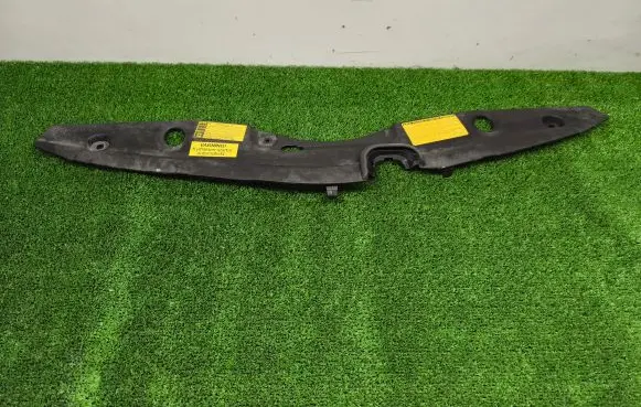 Toyota Prius (XW30) Radiator trim 5328947032
