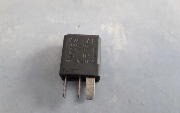 Skoda Octavia Mk2 (1Z) Other relay 1k0951253 29200077