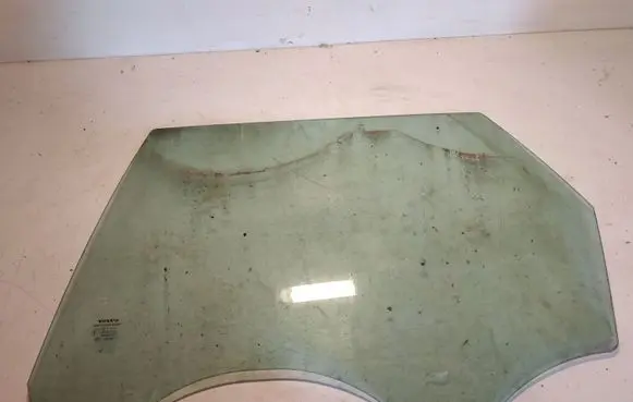 Volvo V50 Rear door window glass