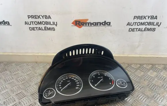 BMW 5 F10 F11 Speedometer (instrument cluster) 2390806