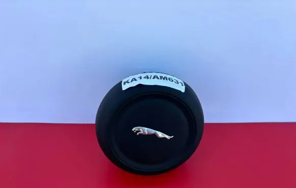 Jaguar F-Type Steering wheel airbag cover 3084485