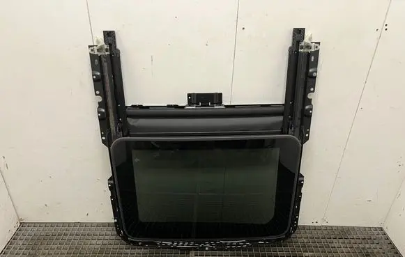 BMW 3 G20 G21 Sunroof glass 8972015282
