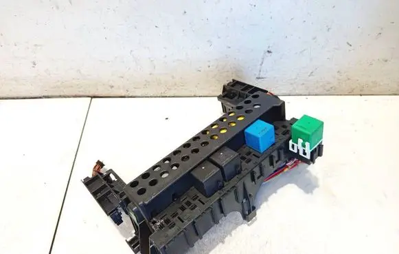 Fuse box set