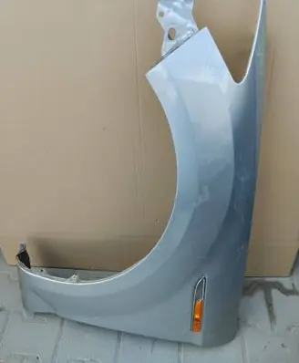 Ford Mondeo MK IV Fender BLOTNIKLEWYMONDEO4