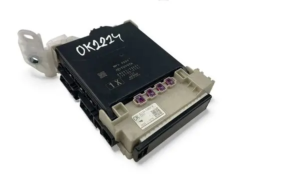 Toyota Camry VIII XV70 Other control units/modules 8922133E91