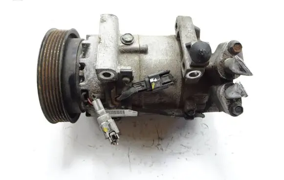 Renault Clio IV Air conditioning (A/C) compressor (pump) 926008582R T60716C 8048820218