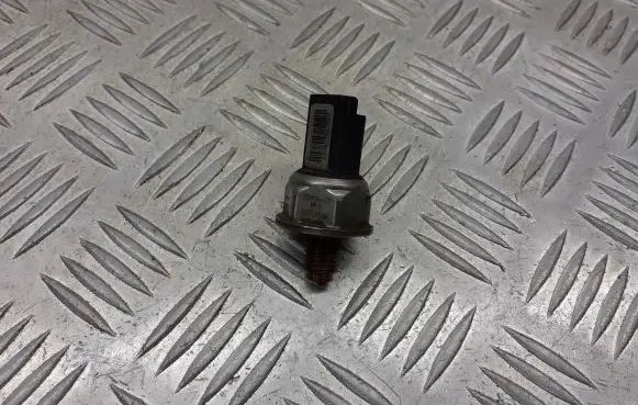 Citroen C4 I Fuel pressure regulator 9658227880