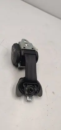 Volkswagen Touran I Rear seatbelt 6047883