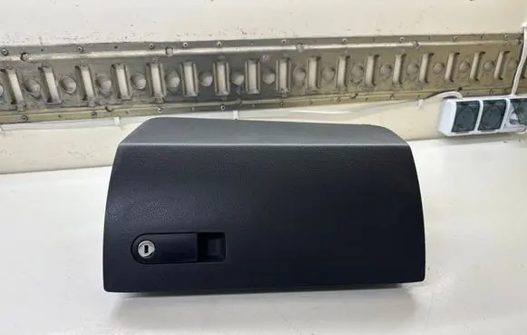 Volkswagen Transporter - Caravelle T5 Glove box 7H1857095