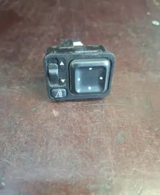 Opel Frontera B Wing mirror switch