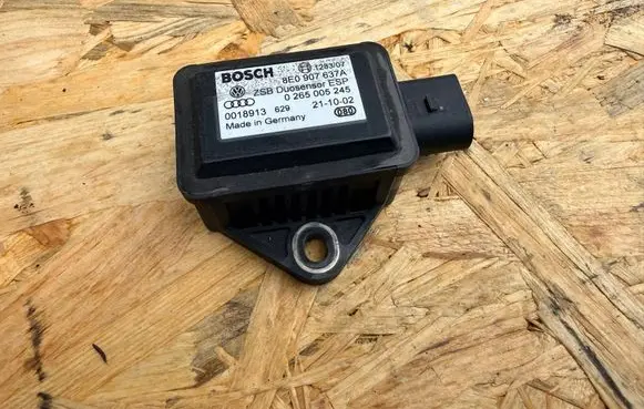 Audi A4 S4 B7 8E 8H ESP acceleration yaw rate sensor 8E0907637A