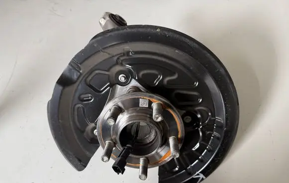 Ford Mustang VII Rear wheel hub PR3C5B759AB