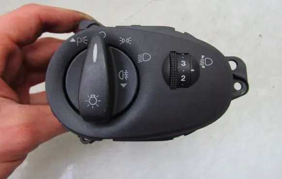 Ford Focus Light switch 98AG13A024CH