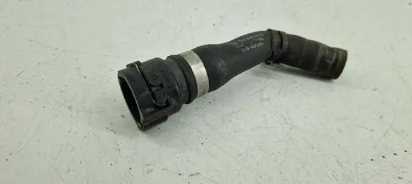 Engine coolant pipe/hose