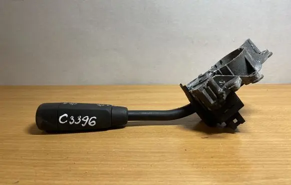 Mercedes-Benz E W212 Wiper speed switch 2085450010 C3396